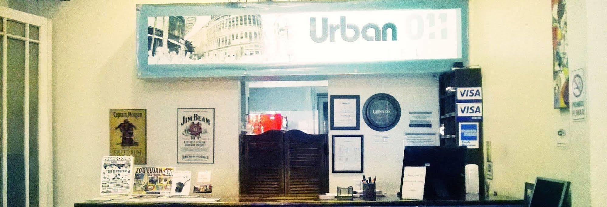 Urban 011 Hostal *